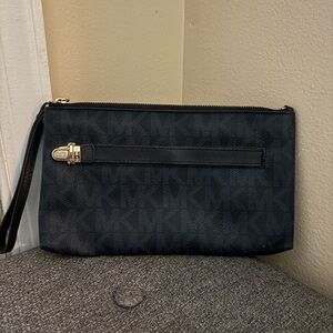 Navy Signature Print Wristlet Clutch